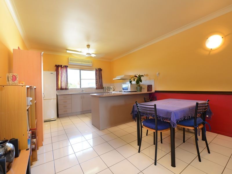 3/11 Ingham Court, Mooroobool QLD 4870