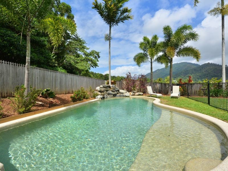 8 Findlay Street, Brinsmead QLD 4870
