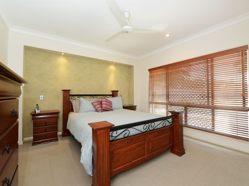 8 Findlay Street, Brinsmead QLD 4870