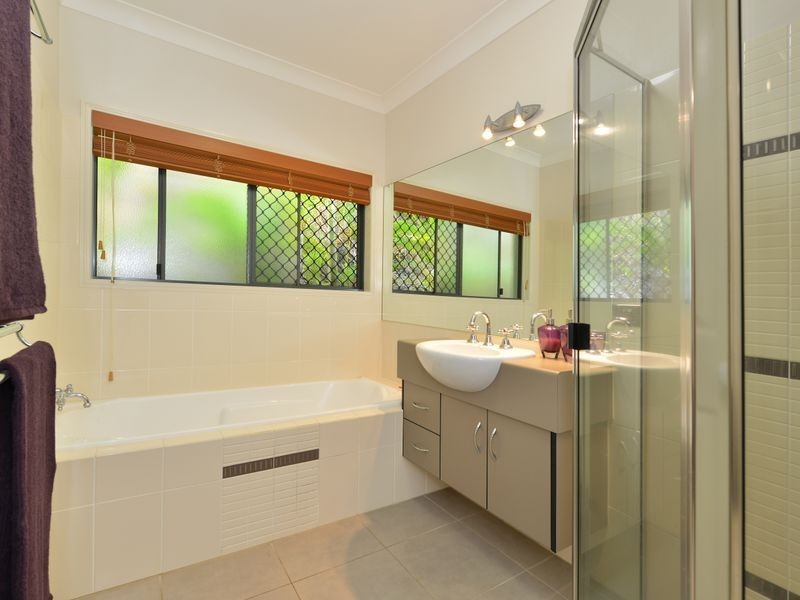 8 Findlay Street, Brinsmead QLD 4870