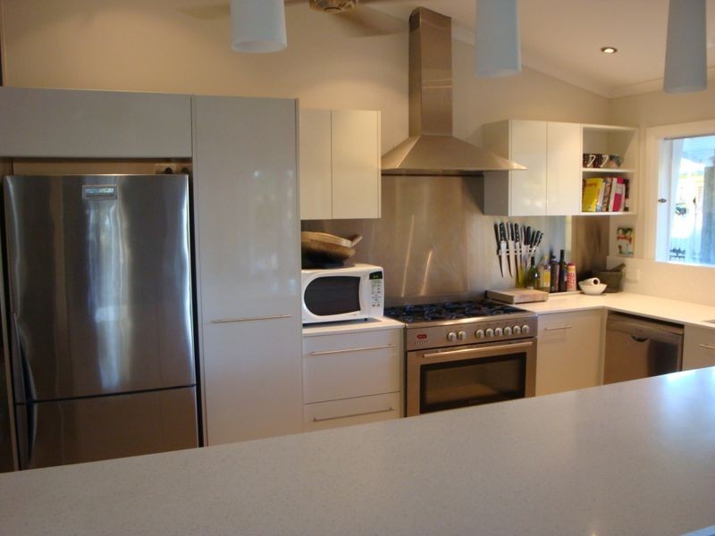 10 Heavey Crescent, Whitfield QLD 4870