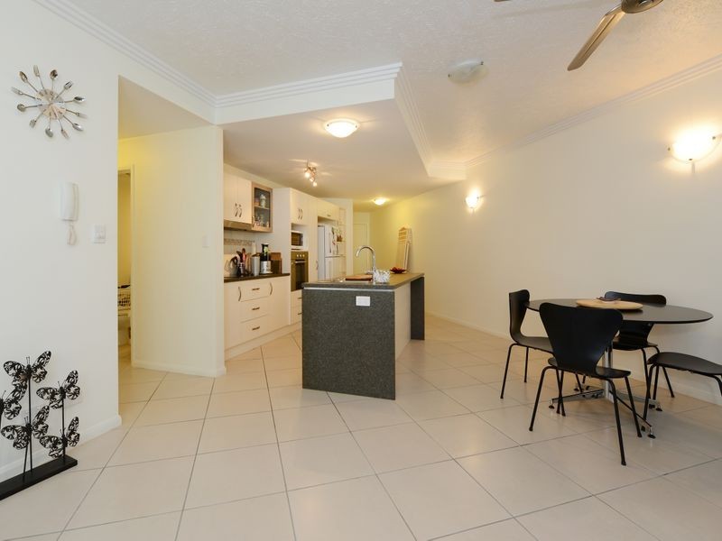 22/9 McLean Street, Cairns North QLD 4870