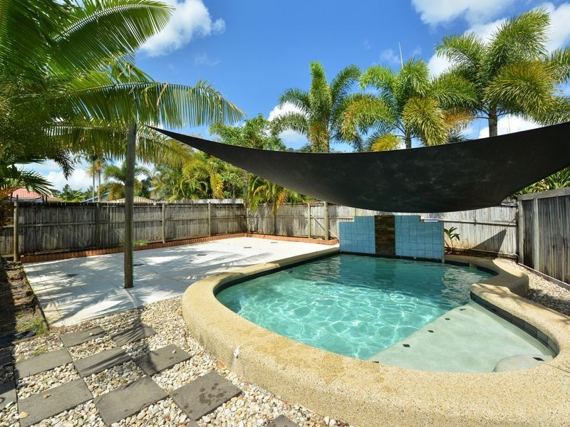 22 Shamrock Avenue, Brinsmead QLD 4870