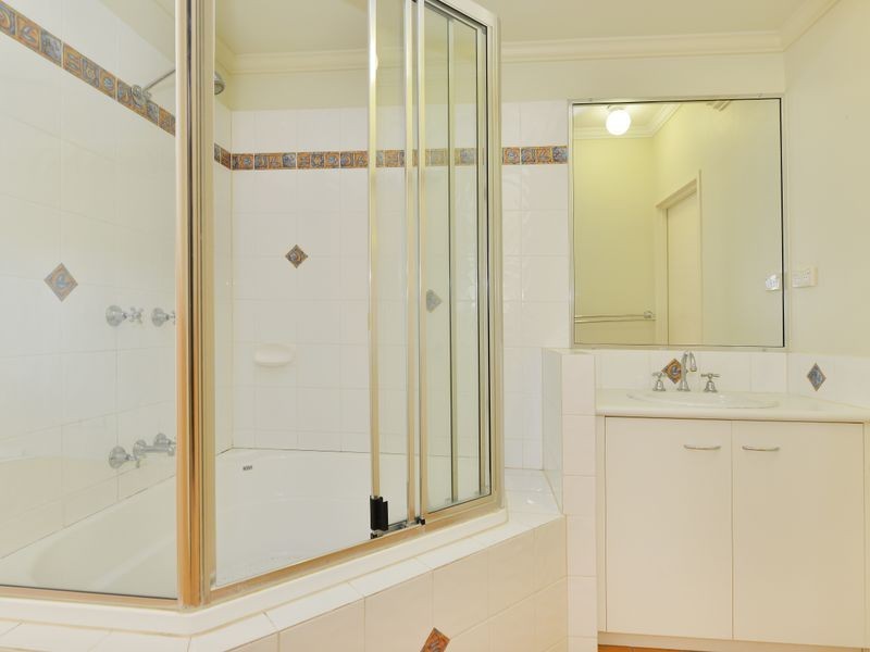 22 Shamrock Avenue, Brinsmead QLD 4870