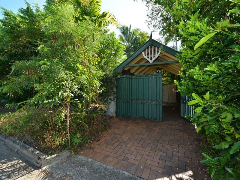 339 Draper Street, Parramatta Park QLD 4870