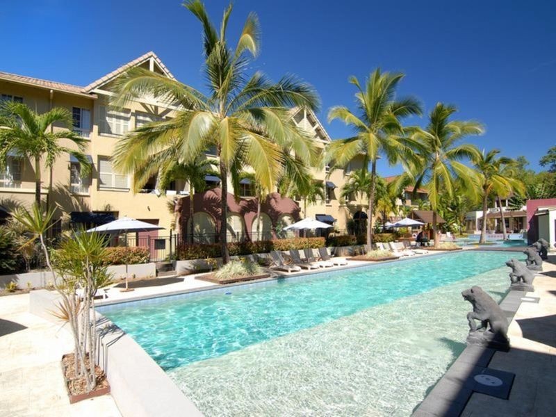 601/2 Greenslopes Street, Cairns North QLD 4870