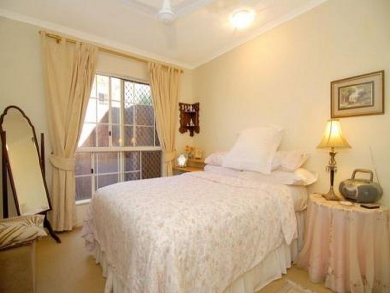 601/2 Greenslopes Street, Cairns North QLD 4870