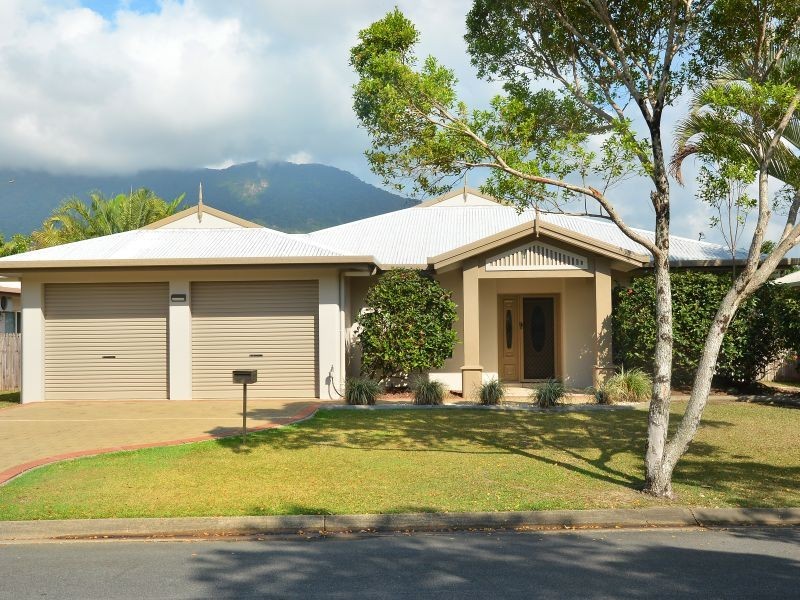 9 Windamere Close, Brinsmead QLD 4870