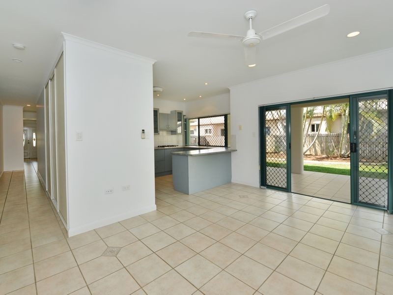 9 Windamere Close, Brinsmead QLD 4870