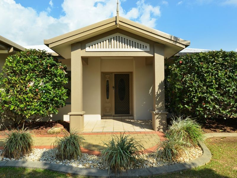 9 Windamere Close, Brinsmead QLD 4870