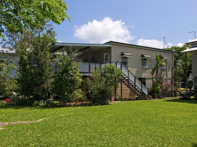 32/404 McCoombe Street, Mooroobool QLD 4870