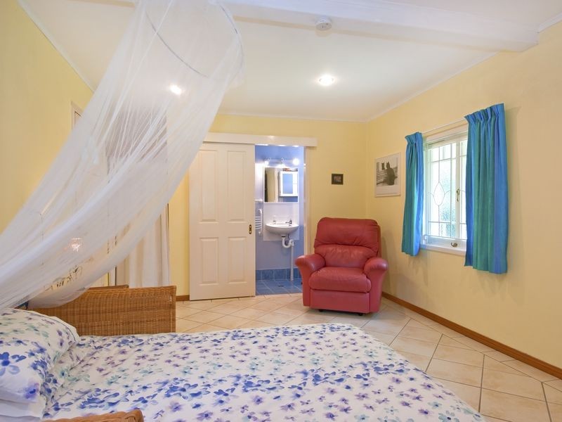 32/404 McCoombe Street, Mooroobool QLD 4870