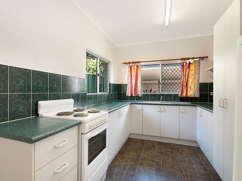46 Silky Oak Court, Mooroobool QLD 4870