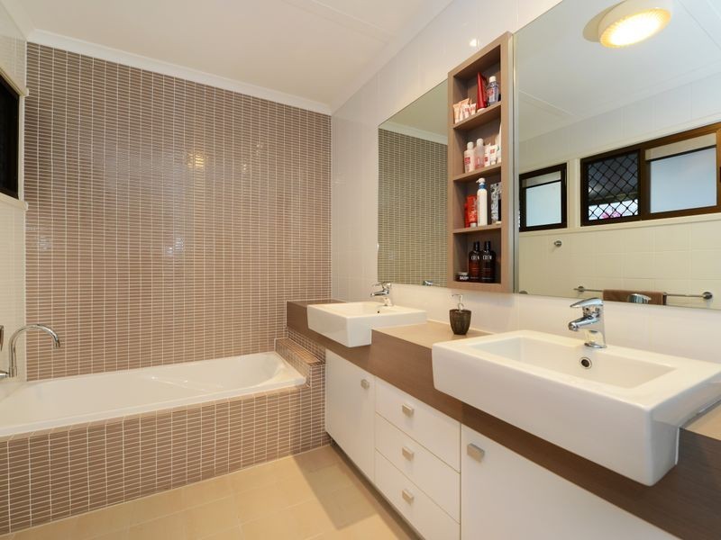 128C Nolan Street, Whitfield QLD 4870