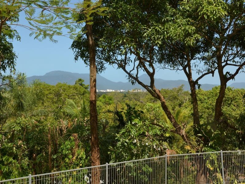 128C Nolan Street, Whitfield QLD 4870