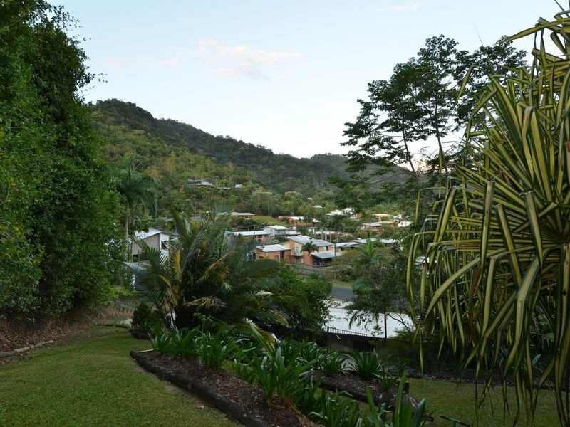 128C Nolan Street, Whitfield QLD 4870