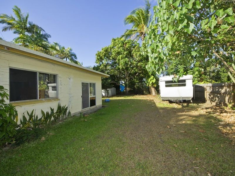 12 Riverside Parade, Trinity Park QLD 4879