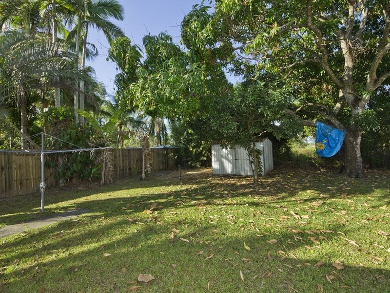 12 Riverside Parade, Trinity Park QLD 4879