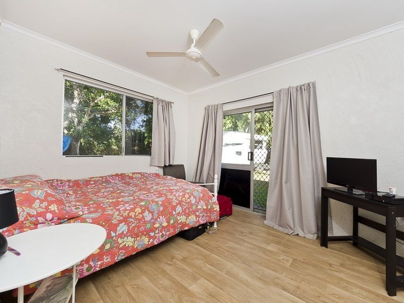 12 Riverside Parade, Trinity Park QLD 4879