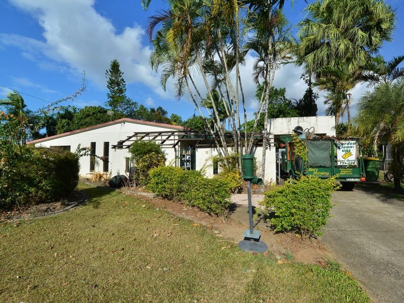 16 Lenora Close, Woree QLD 4868