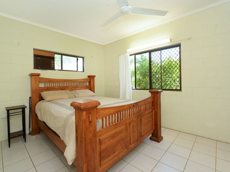 16 Lenora Close, Woree QLD 4868