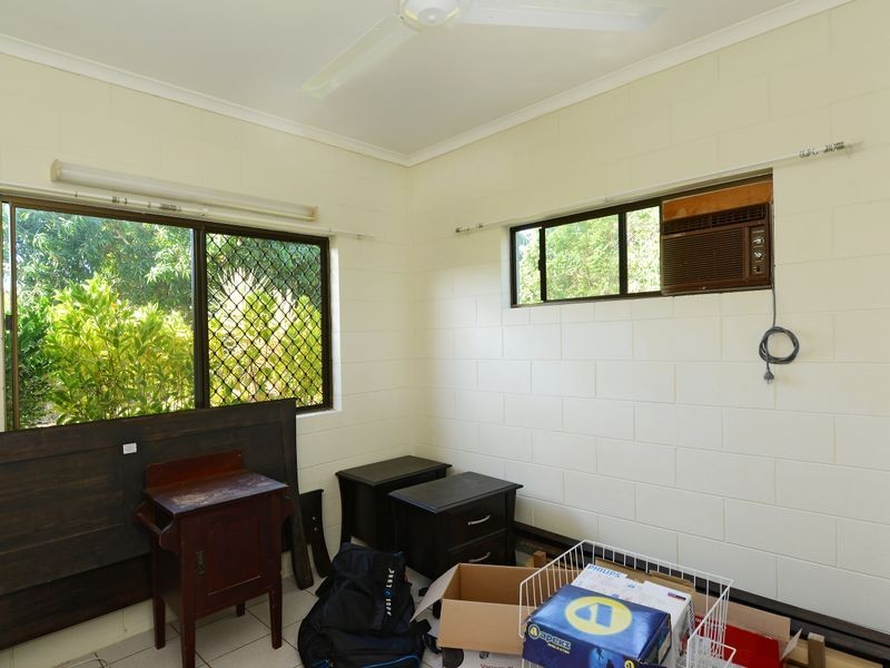 16 Lenora Close, Woree QLD 4868