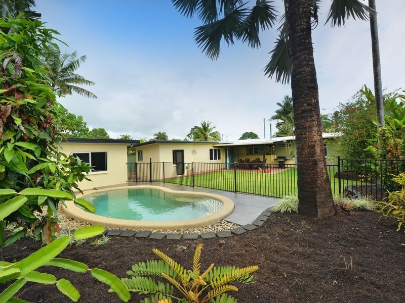 160 Greenslopes Street, Edge Hill QLD 4870