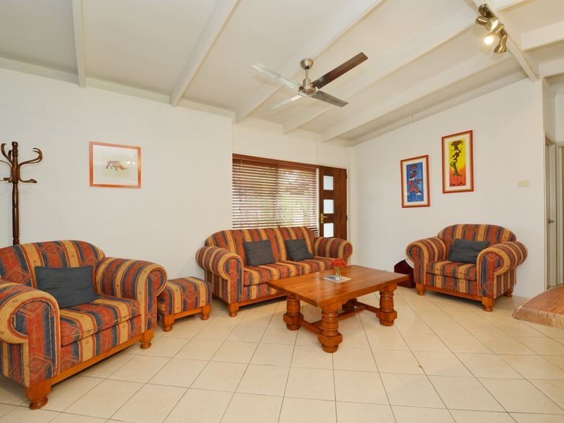 160 Greenslopes Street, Edge Hill QLD 4870