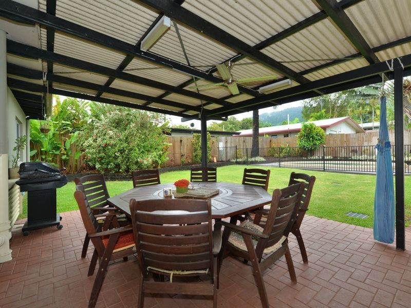 160 Greenslopes Street, Edge Hill QLD 4870