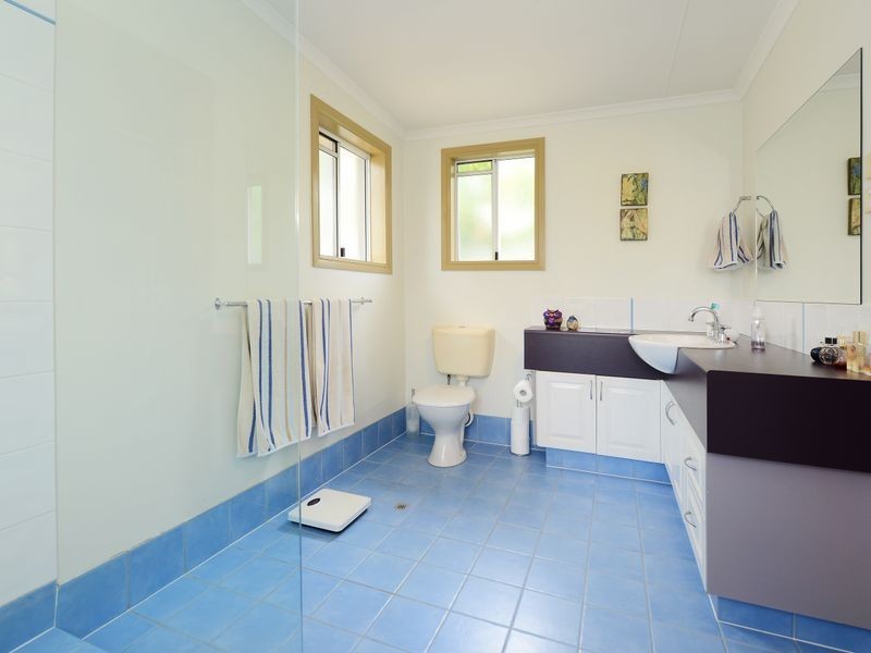 160 Greenslopes Street, Edge Hill QLD 4870