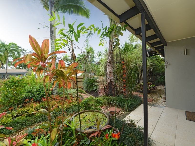 160 Greenslopes Street, Edge Hill QLD 4870