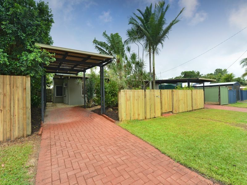 160 Greenslopes Street, Edge Hill QLD 4870