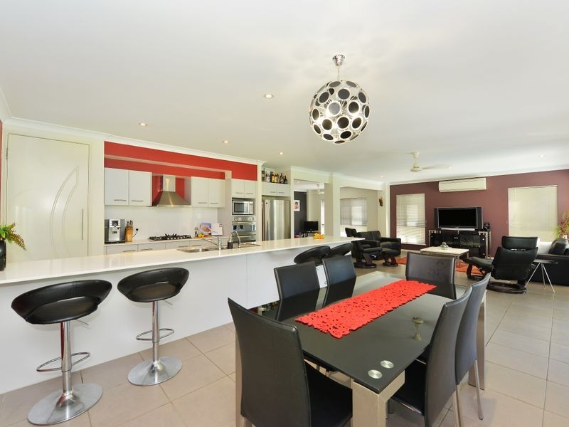 52 Iridescent Drive, Trinity Park QLD 4879