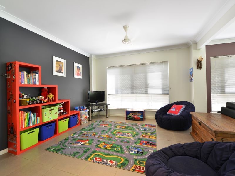 52 Iridescent Drive, Trinity Park QLD 4879