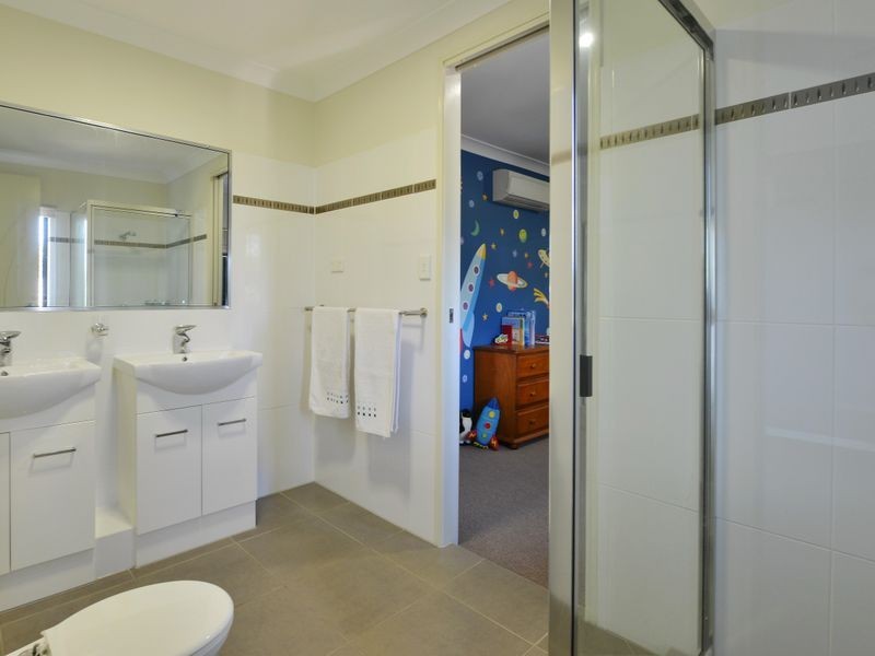 52 Iridescent Drive, Trinity Park QLD 4879