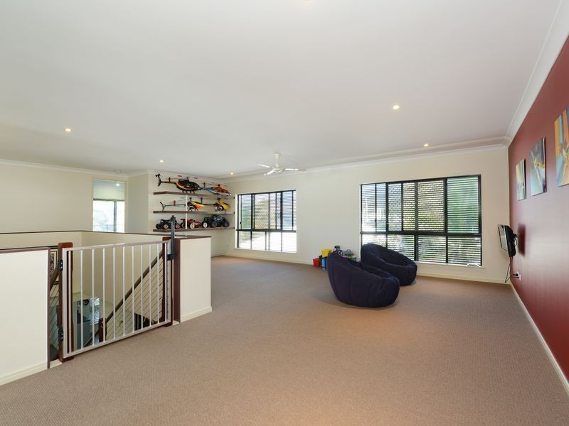 52 Iridescent Drive, Trinity Park QLD 4879