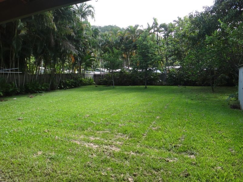 27 Ramsey Street, Kanimbla QLD 4870