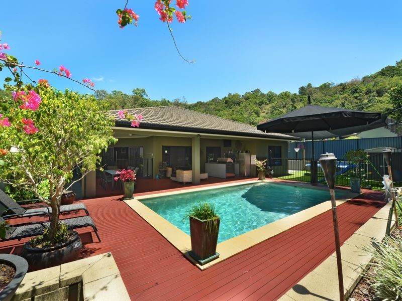 6 Bel-Air Drive, Whitfield QLD 4870
