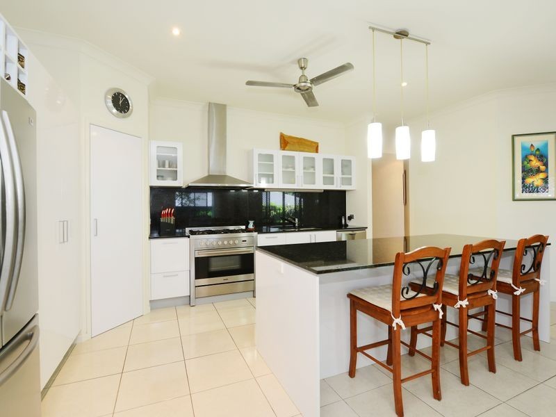 6 Bel-Air Drive, Whitfield QLD 4870