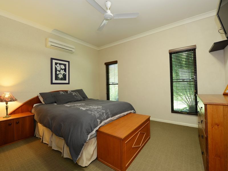 6 Bel-Air Drive, Whitfield QLD 4870