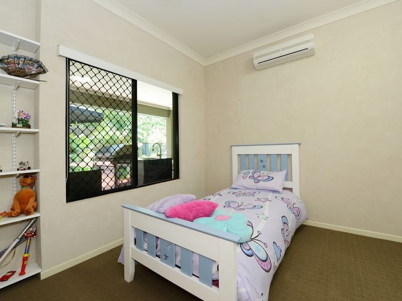 6 Bel-Air Drive, Whitfield QLD 4870