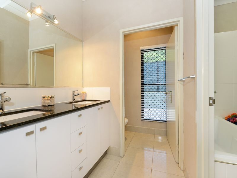 6 Bel-Air Drive, Whitfield QLD 4870