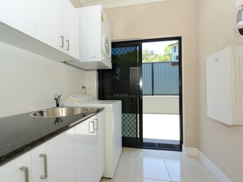 6 Bel-Air Drive, Whitfield QLD 4870