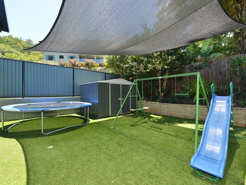 6 Bel-Air Drive, Whitfield QLD 4870