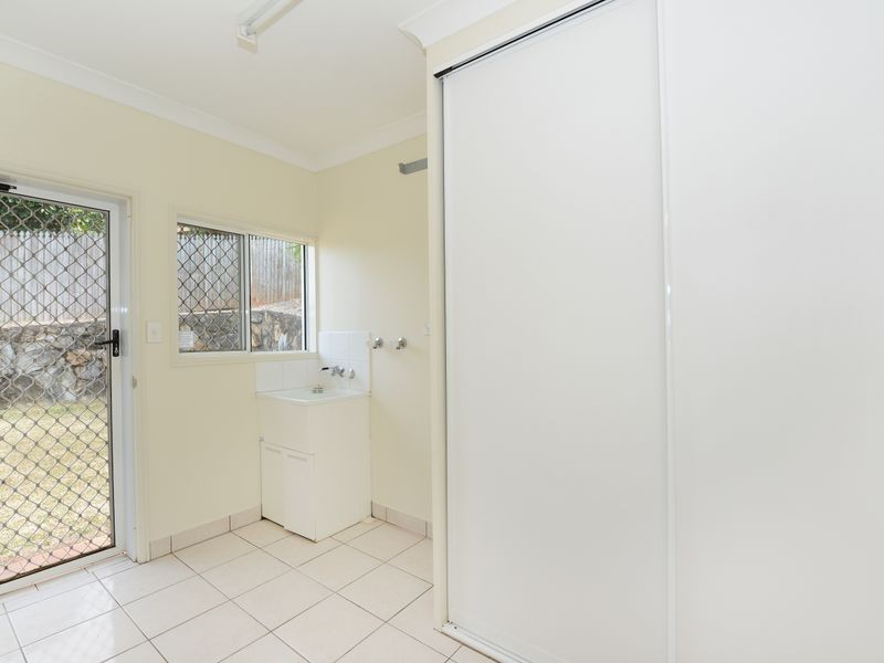 3 Rosemont Court, Mooroobool QLD 4870