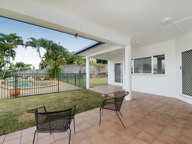3 Rosemont Court, Mooroobool QLD 4870