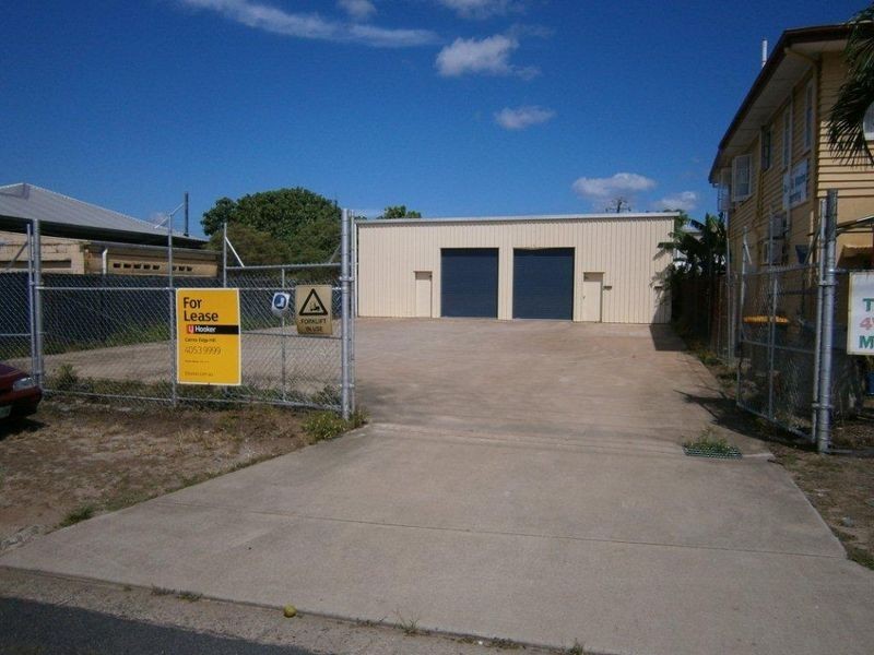 11 Barry Street, Bungalow QLD 4870