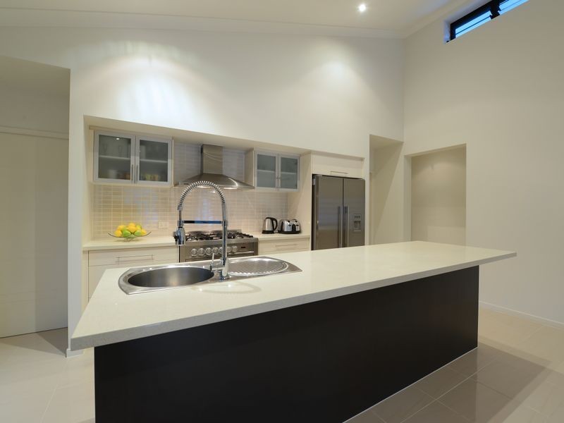 12 Greendale Close, Brinsmead QLD 4870