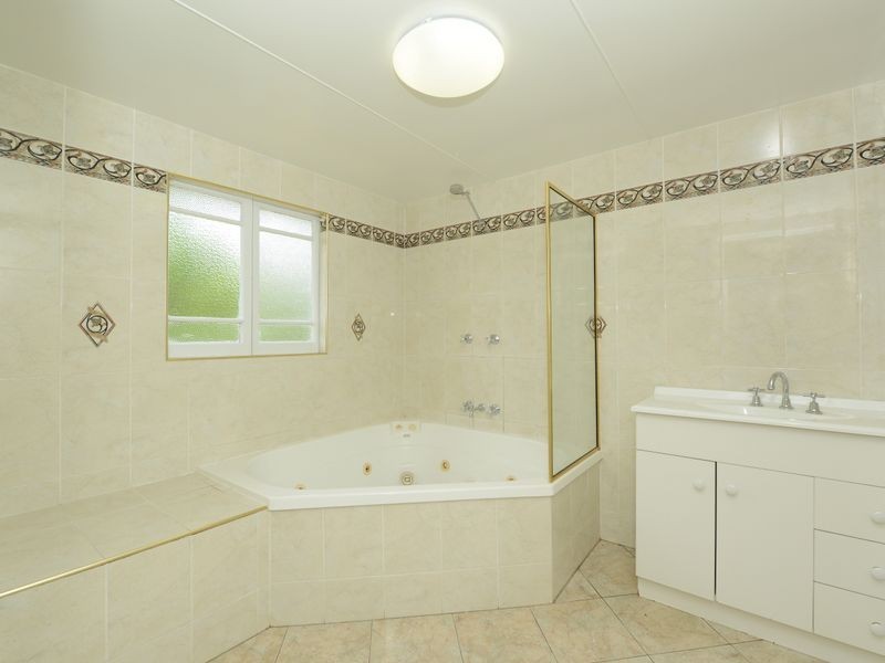 1 Pittsburg Street, White Rock QLD 4868