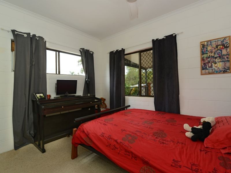 29 Slathiel Street, Brinsmead QLD 4870
